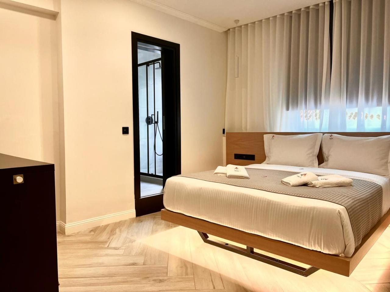 Triple A - Chic & Elegant By The Market - Free Parking! Афины Экстерьер фото
